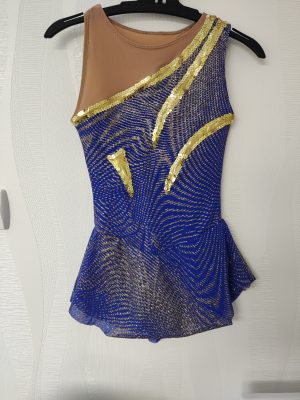 Costume de patinage artistique bleu royal et or – 10 ans